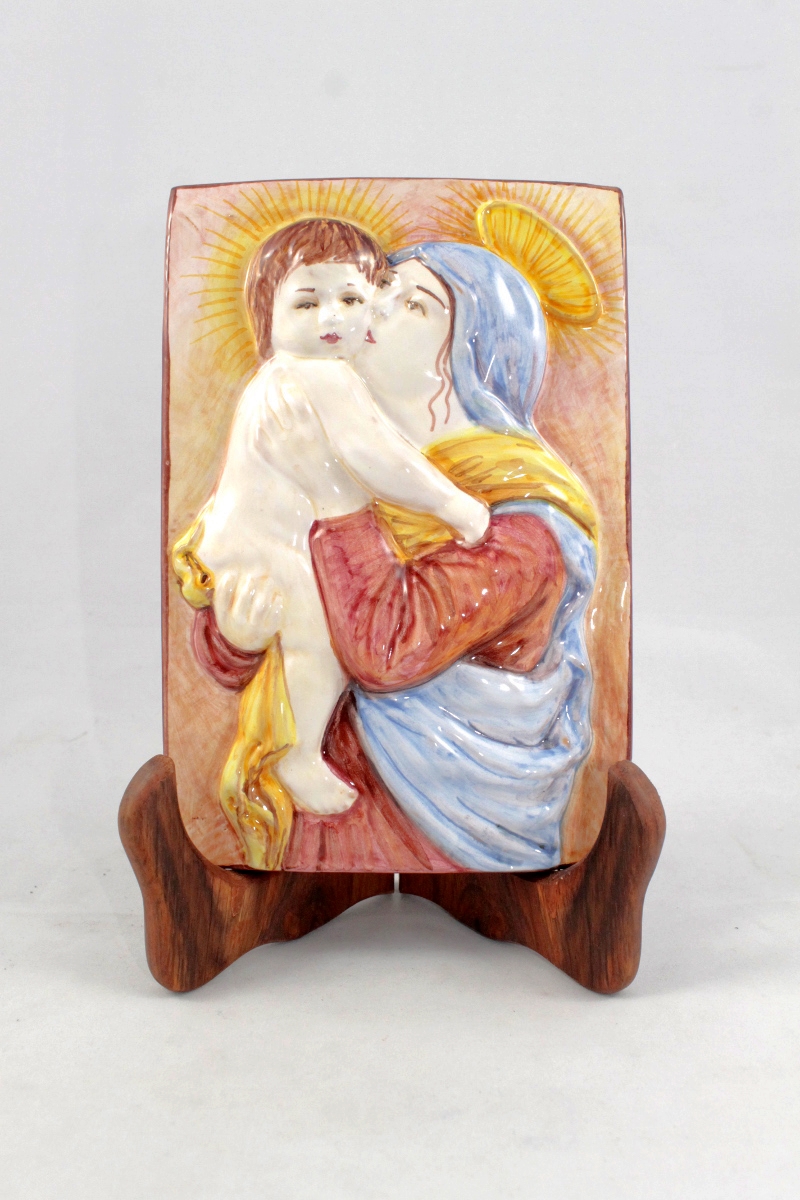 Piastrella in bassorilievo in Ceramica di Faenza madonna con bambino.